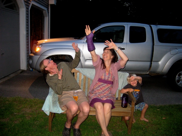 New Hampshire felt hat maker, Carrie Cahill Mulligan & her purple short-arm cast.